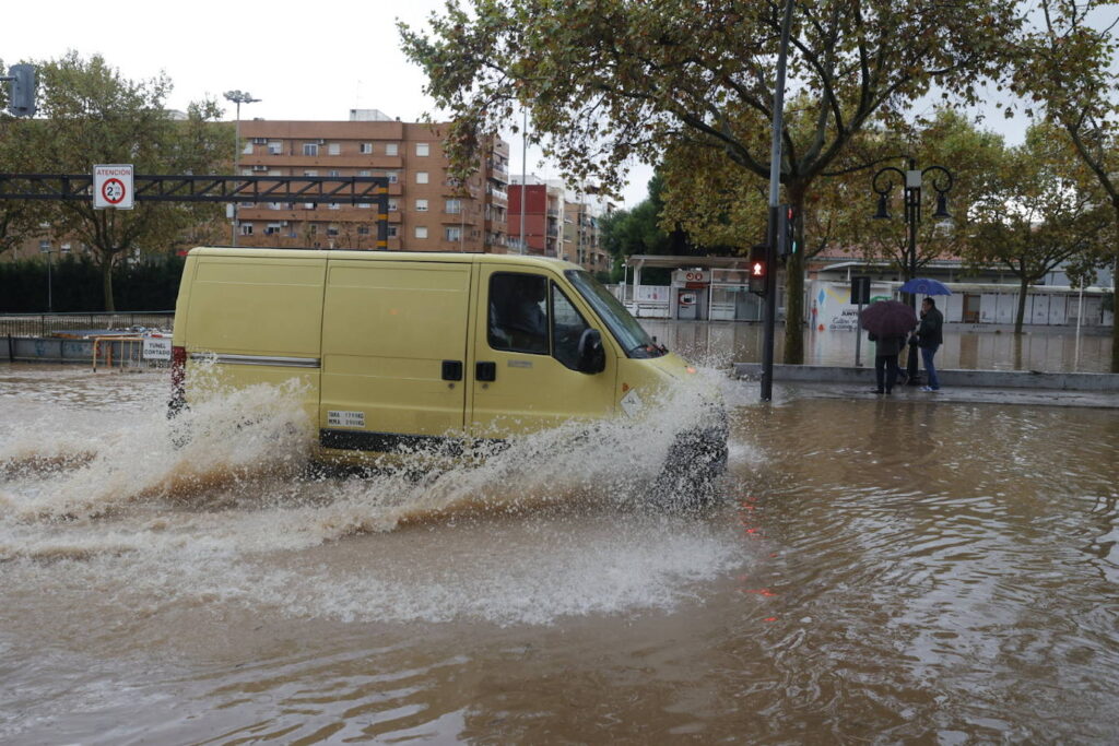 COMUNIDAD DE VALENCIA ALERTA ROJA POR LLUVIA