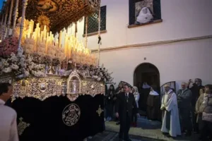 SANTIAGO SE PREPARA PARA SEMANA SANTA CON RITOS DE VIERNES DE DOLOES