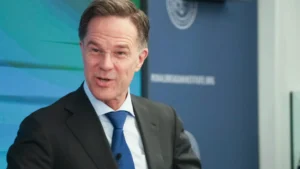 69d7e78b825e99-67416534