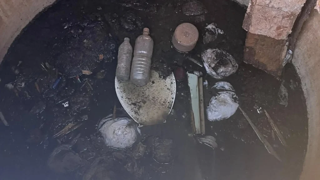 69eb748a6c9552-31552123.r_d.735-900-12800