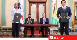AYER GUYANA Y REPUBLICA DOMINICANA FIRMARAON UN ACUERDO PARA EXPLORAR PETROLEO EN TERRITORIO GUYANES.