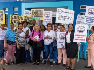 enfermeras-exigen-firma-de-acuerdos-para-desistir-del-paro-8b68ab75-focus-0-0-400-300