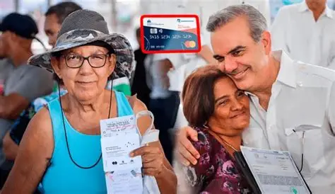ABINADER FELICITO A LAS MADRES DOMINICANAS Y APROVECHO PARA FELICITAR A SU MADRE DOÑA SULA.