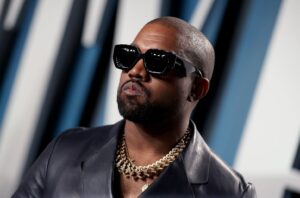 PASTOR DE FLORIDA KANYE EL HOLOCAUSTO TUVO EXITO GRACIAS AL SILENCIO