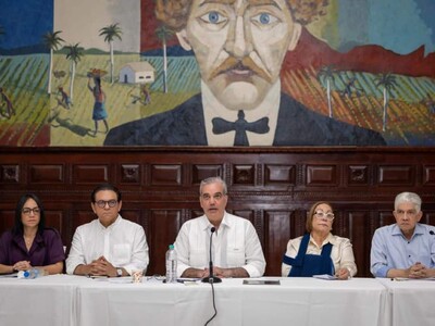 abinader-dialoga-con-lideres-comunitarios-y-evalua-obras-en-santiago-1c47578e-focus-0-0-400-300