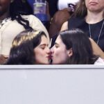 Rosalía y Loli Bahia comparten un beso en el US Open