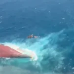 Al menos 6 muertos y más de un centenar de desaparecidos en un nuevo naufragio en Indonesia