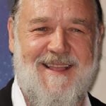 Russell Crowe sorprende con una impresionante transformación física a los 62 años