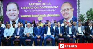 LO QUE HAY CON LAS DEPORTACIONES DE HAITIANOS ES UNA AUTENTICA MAFIA-ABEL MARTINEZ-