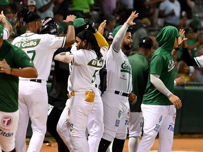 estrellas-celebran-al-marcar-ante-aguilas-29.11.24-focus-min0.13-0.32-400-300