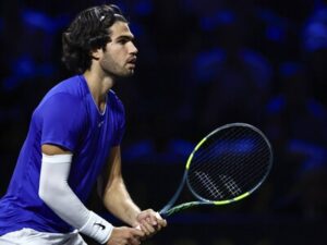 laver-cup-europa-domina-en-la-laver-cup-alcaraz-resiste-ante-fritz-0a42e620-focus-min0.43-0.54-400-300