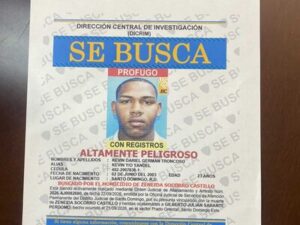 policia-identifica-a-presunto-autor-del-ataque-a-casa-julian-oro-duro-e8b7371f-focus-min0.09-0.13-400-300